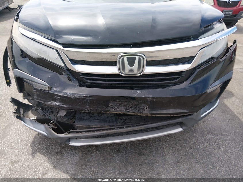 2019 Honda Pilot 3.5 Touring black Lot 111044837752 Vin 5FNYF5H64KB015306