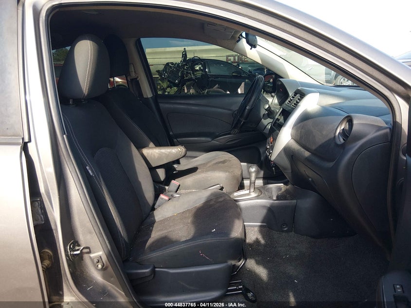 2016 Nissan Versa 1.6 Sv