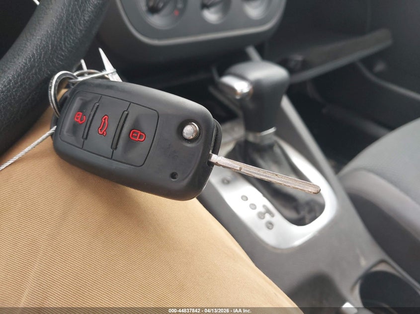 2007 Volkswagen Rabbit 4-Door VIN: WVWDS71K47W029545 Lot: 44837842