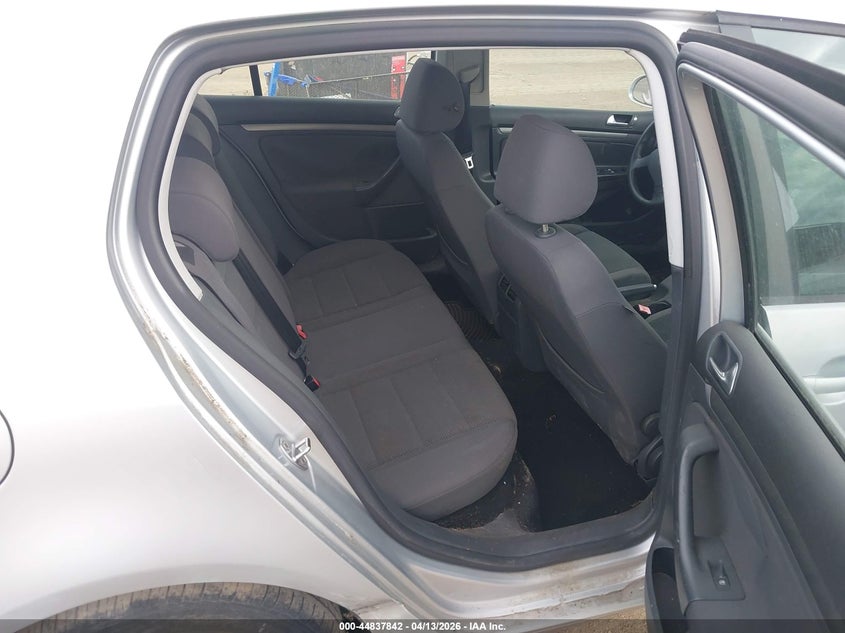 2007 Volkswagen Rabbit 4-Door VIN: WVWDS71K47W029545 Lot: 44837842