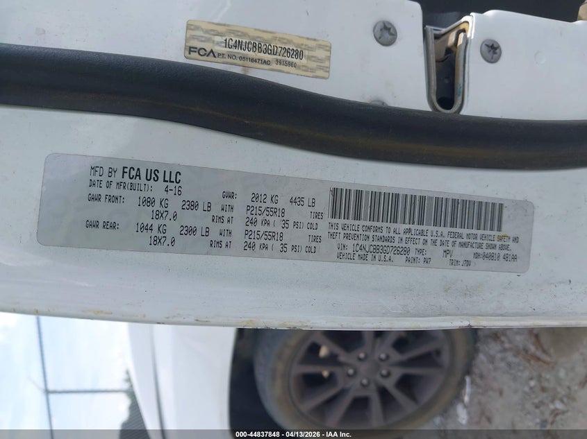 1C4NJCBB3GD726280 2016 Jeep Compass 2.4 75Th Anniversary white