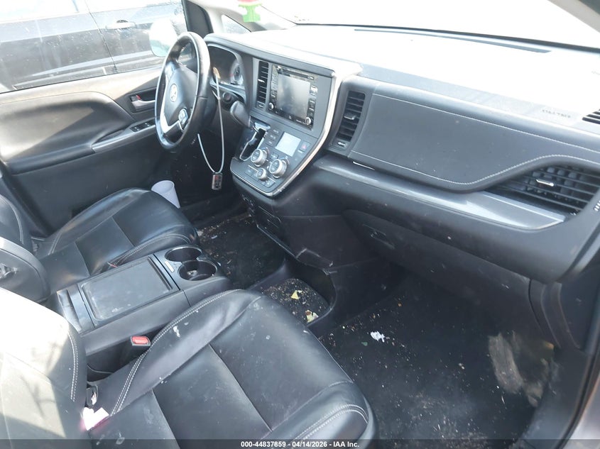 TOYOTA SIENNA 2019 VIN 5TDEZ3DCXKS214463