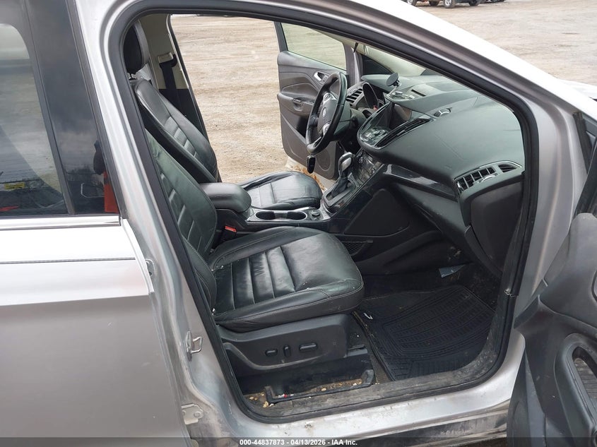 2016 FORD ESCAPE auction photo 5