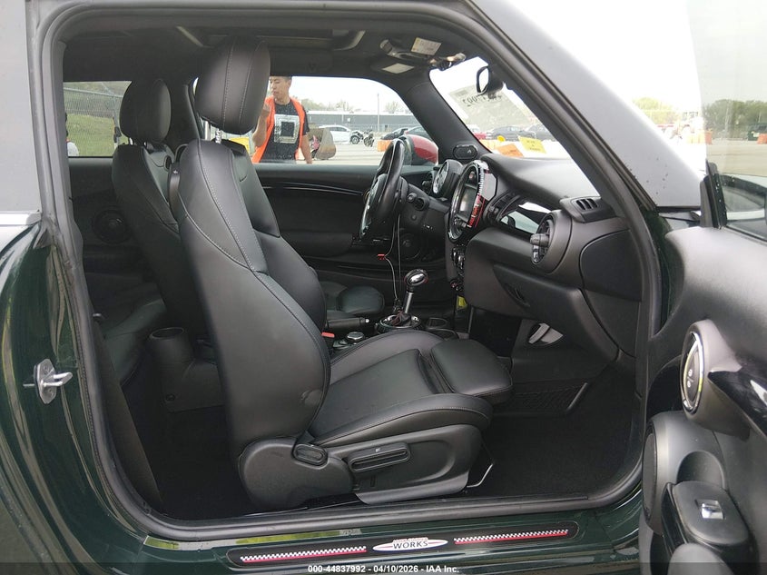 2017 Mini Hard top 2.0 Mini Hardtop John Cooper Works green Lot 111044837992 Vin WMWXM9C39HT998816