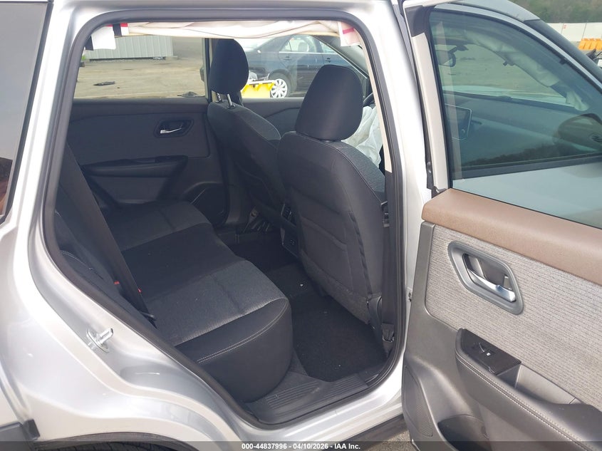 2022 Nissan Rogue Sv Intelligent Awd VIN: 5N1BT3BB3NC675715 Lot: 44837996