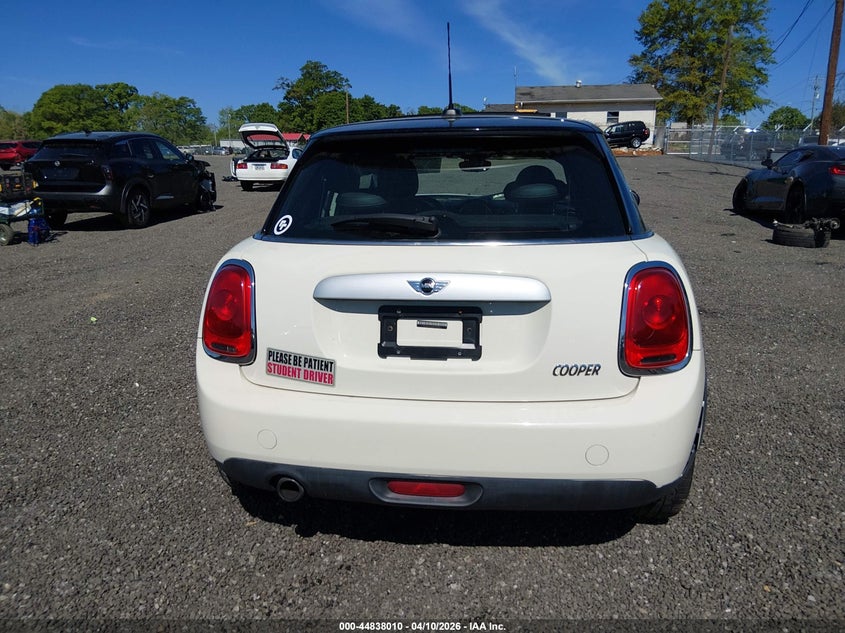 2015 Mini Hardtop Cooper VIN: WMWXS5C59FT834091 Lot: 44838010