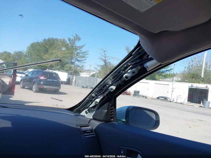 2008 Volvo C30 T5 R-Design/T5 Version 1.0/T5 Version 2.0 VIN: YV1MK672982058138 Lot: 44838048