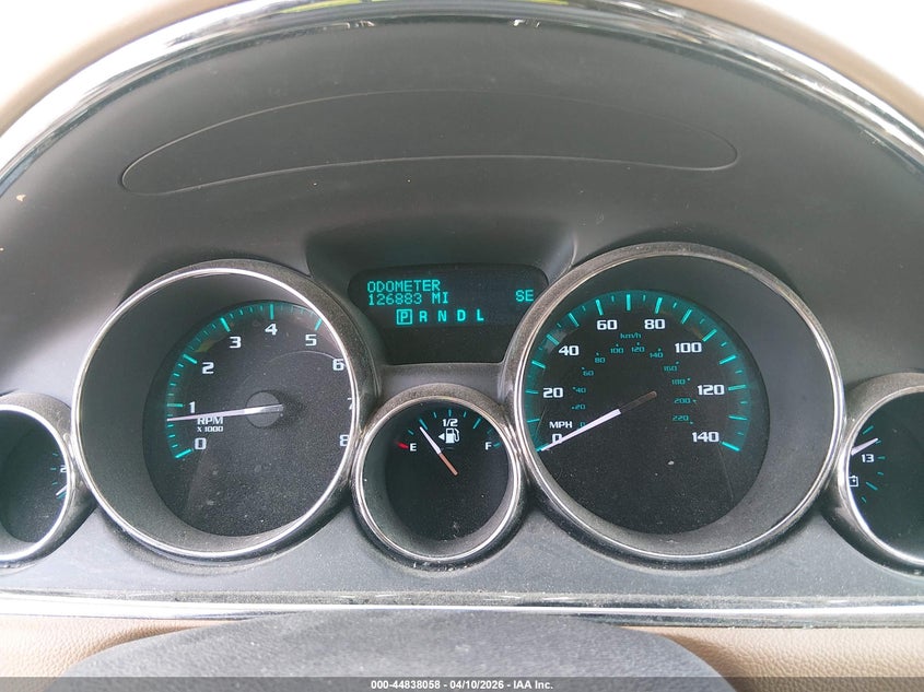 5GAKVBKD9FJ300128 2015 Buick Enclave 3.6 Leather white
