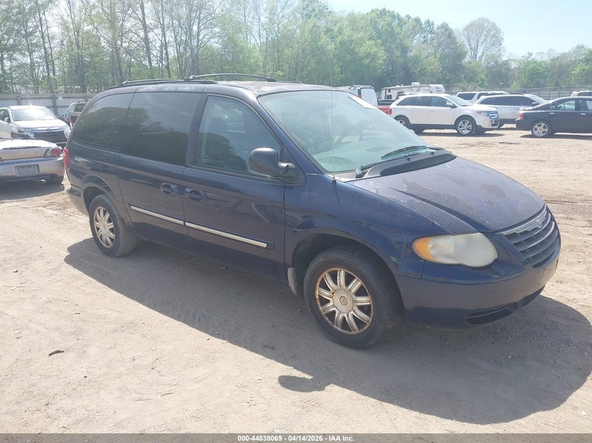 2006 Chrysler Town & Country Touring
