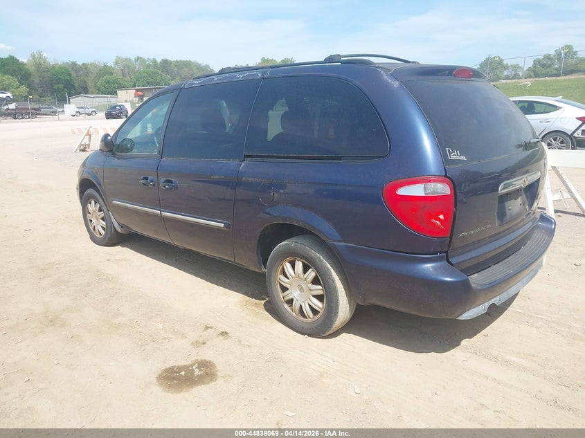 2006 Chrysler Town & Country Touring