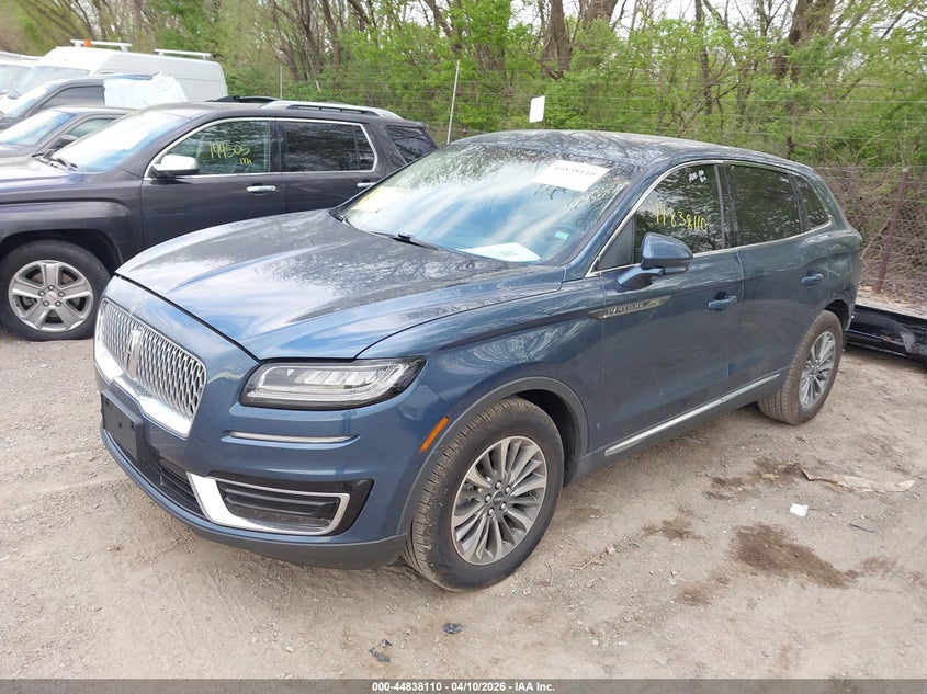2019 Lincoln Nautilus Select