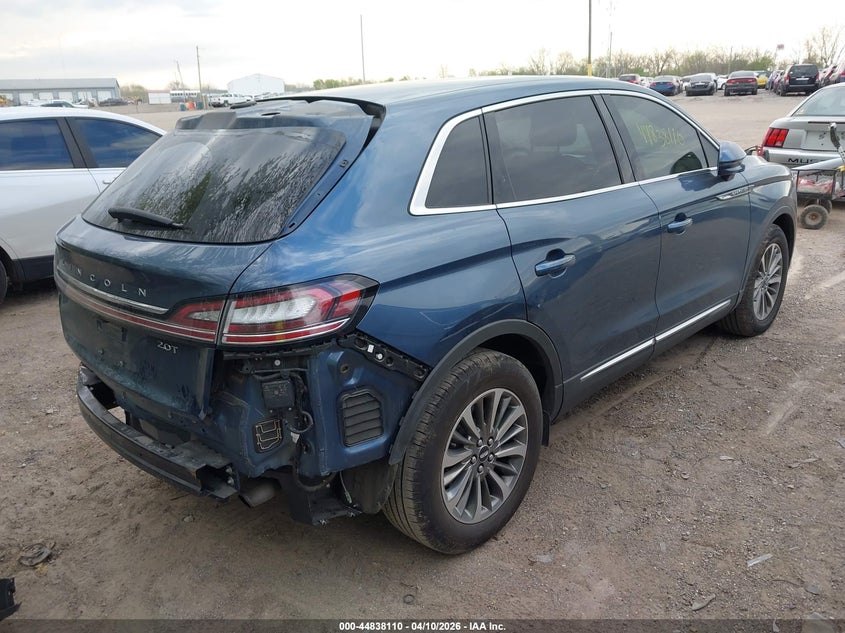 2019 Lincoln Nautilus Select