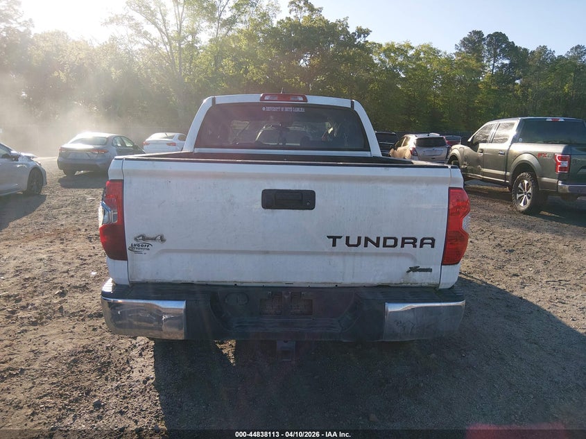 TOYOTA TUNDRA - zdjęcie 17