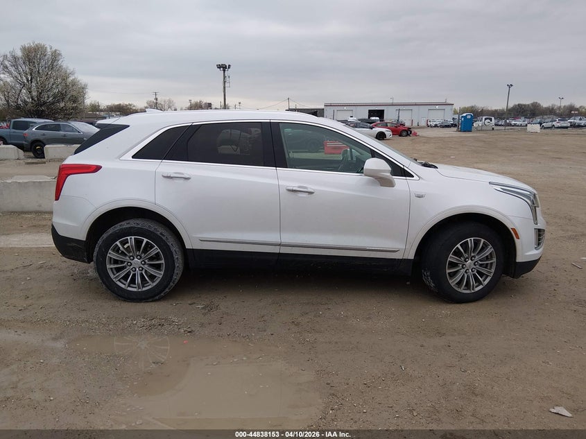 2017 Cadillac Xt5 Luxury VIN: 1GYKNBRS9HZ102148 Lot: 44838153
