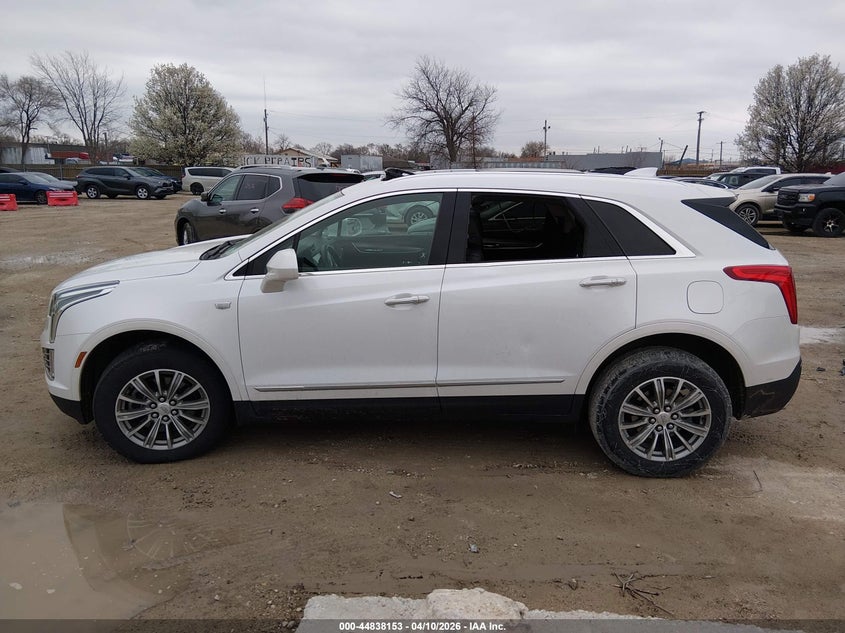 2017 Cadillac Xt5 Luxury VIN: 1GYKNBRS9HZ102148 Lot: 44838153