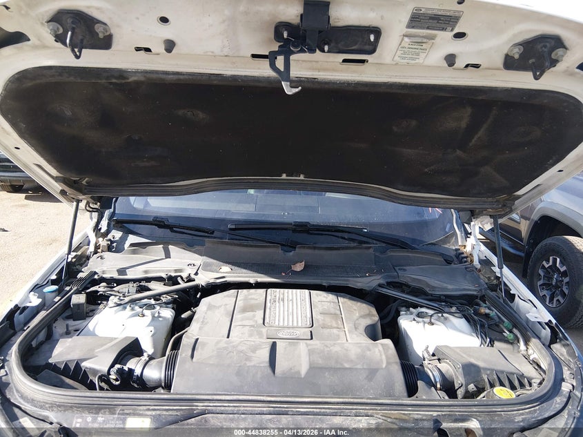 2017 Land Rover Discovery Hse VIN: SALRRBBV1HA045240 Lot: 44838255