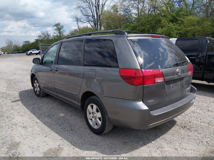 2004 Toyota Sienna Le