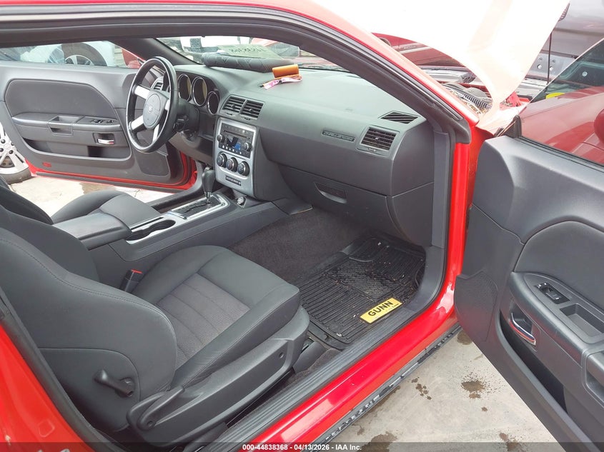 2009 Dodge Challenger Se