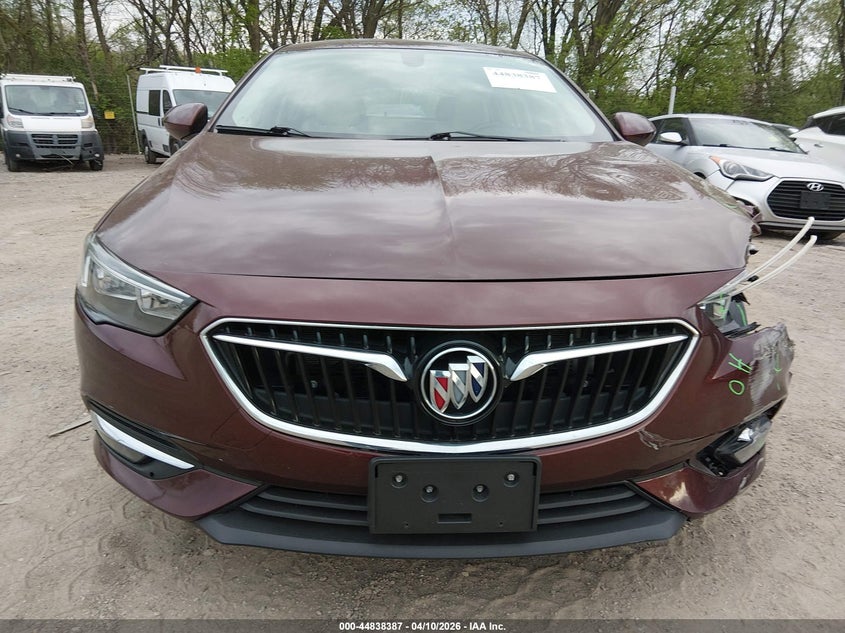 2018 Buick Regal Sportback Essence VIN: W04GP6SX0J1135850 Lot: 44838387