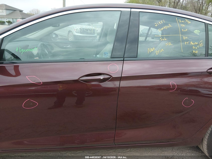 2018 Buick Regal Sportback Essence VIN: W04GP6SX0J1135850 Lot: 44838387