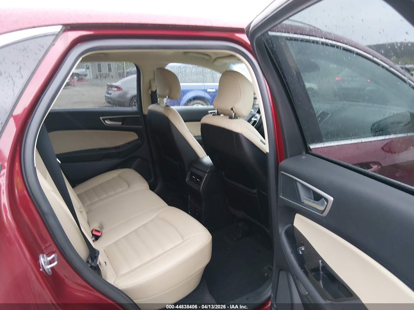 2FMPK4J90KBC59341 2019 Ford Edge 2.0 Sel brown