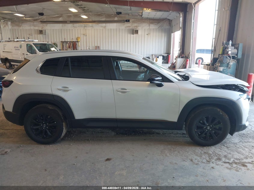 2024 Mazda Cx-50 2.5 S Preferred VIN: 7MMVABBM2RN207116 Lot: 44838411