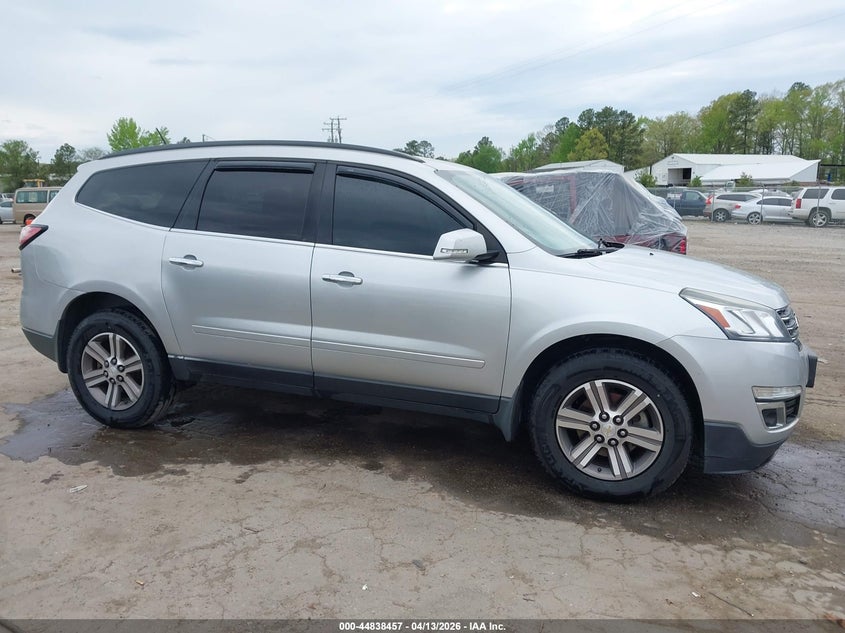 1GNKVGKD9HJ335273 2017 Chevrolet Traverse 3.6 1Lt silver