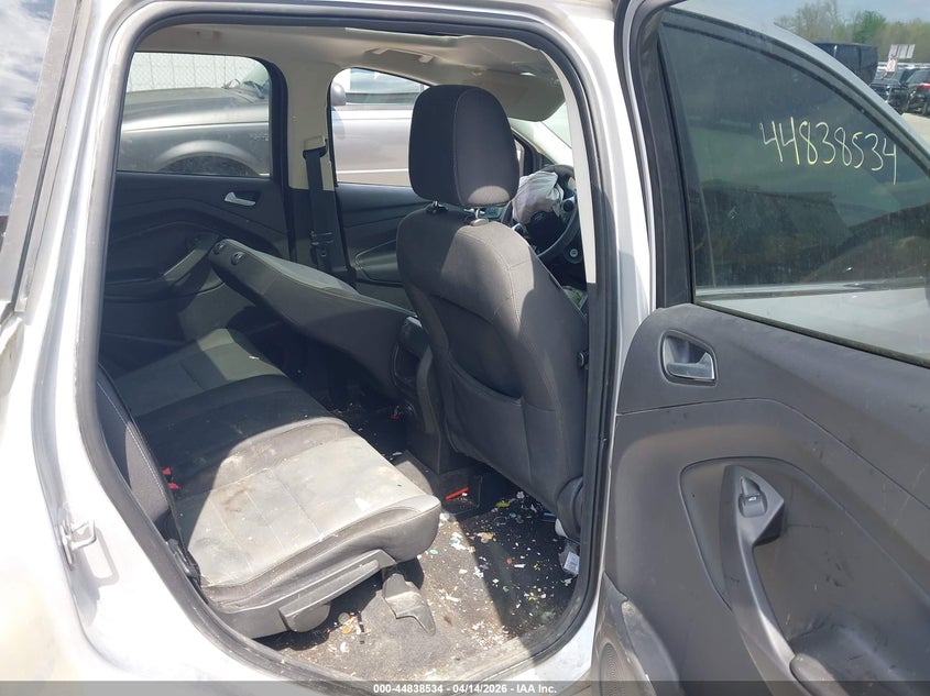 2015 Ford Escape 2.0 Se silver Lot 111044838534 Vin 1FMCU0G91FUB50525