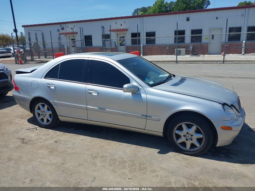 2002 Mercedes-Benz C 240 VIN: WDBRF61J62F147826 Lot: 44838600
