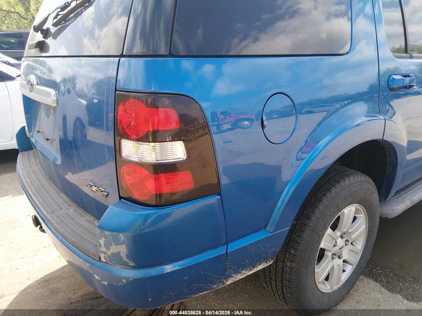 1FMEU7DEXAUA40469 2010 Ford Explorer 4.0 Xlt blue