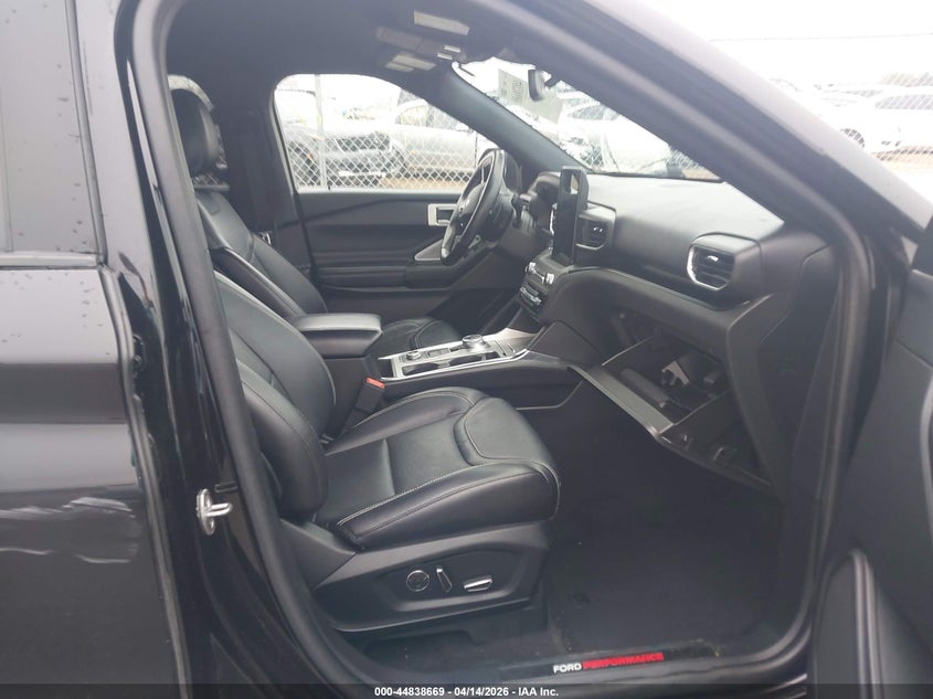 2020 FORD EXPLORER auction photo 5