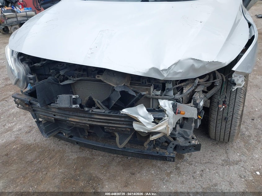 1C3CCCBB4FN626641 2015 Chrysler 200 2.4 S White