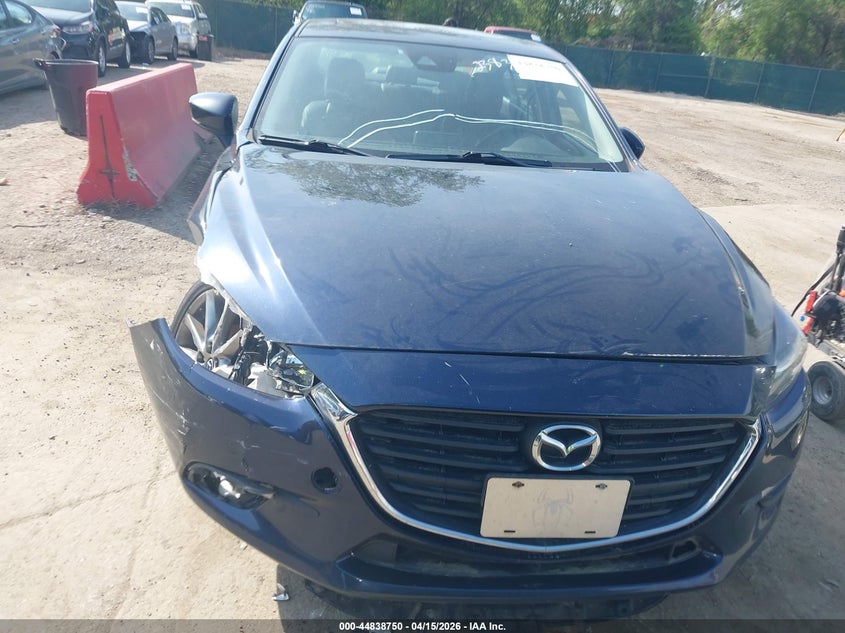 2018 Mazda Mazda3 Touring VIN: 3MZBN1V39JM238329 Lot: 44838750