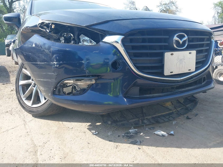 2018 Mazda Mazda3 Touring VIN: 3MZBN1V39JM238329 Lot: 44838750