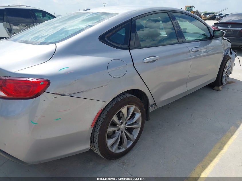 1C3CCCBB2FN593834 2015 Chrysler 200 2.4 S silver