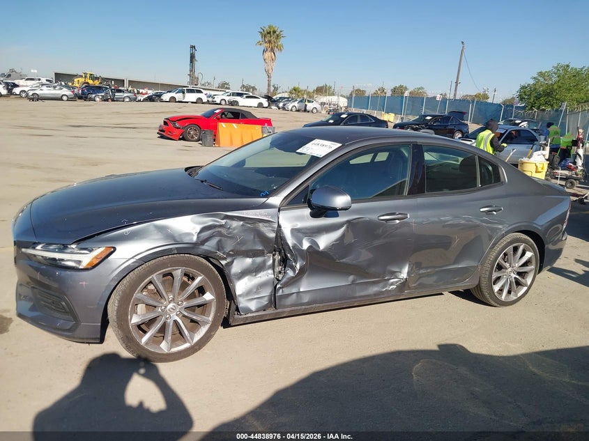 2020 Volvo S60 T6 Momentum VIN: 7JRA22TK6LG067061 Lot: 44838976