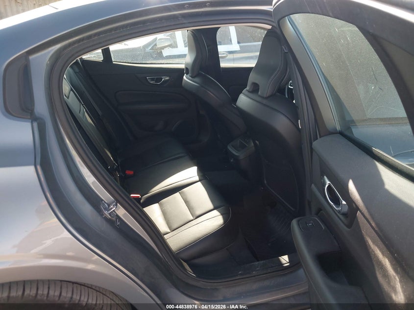 2020 Volvo S60 T6 Momentum VIN: 7JRA22TK6LG067061 Lot: 44838976