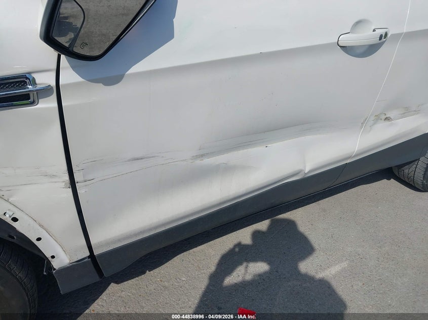 2016 Ford Escape 1.6 Titanium White Lot 111044838996 Vin 1FMCU0JX0GUB97697