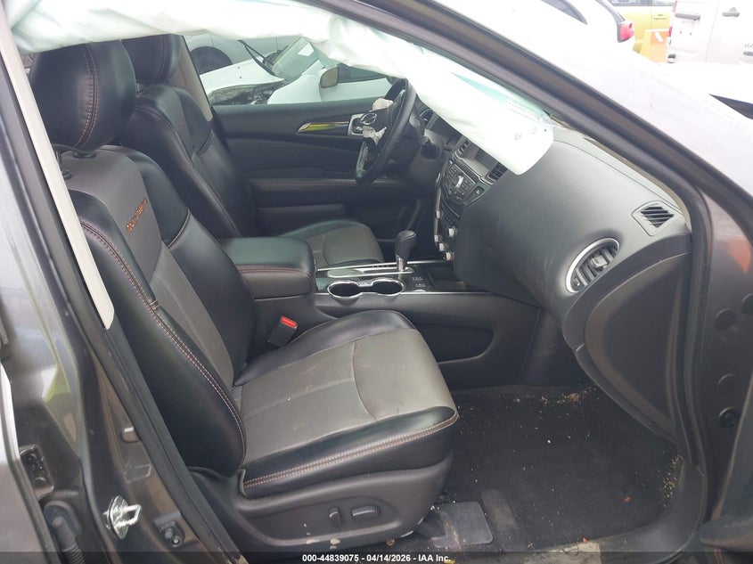 2020 Nissan Pathfinder Sl 2Wd