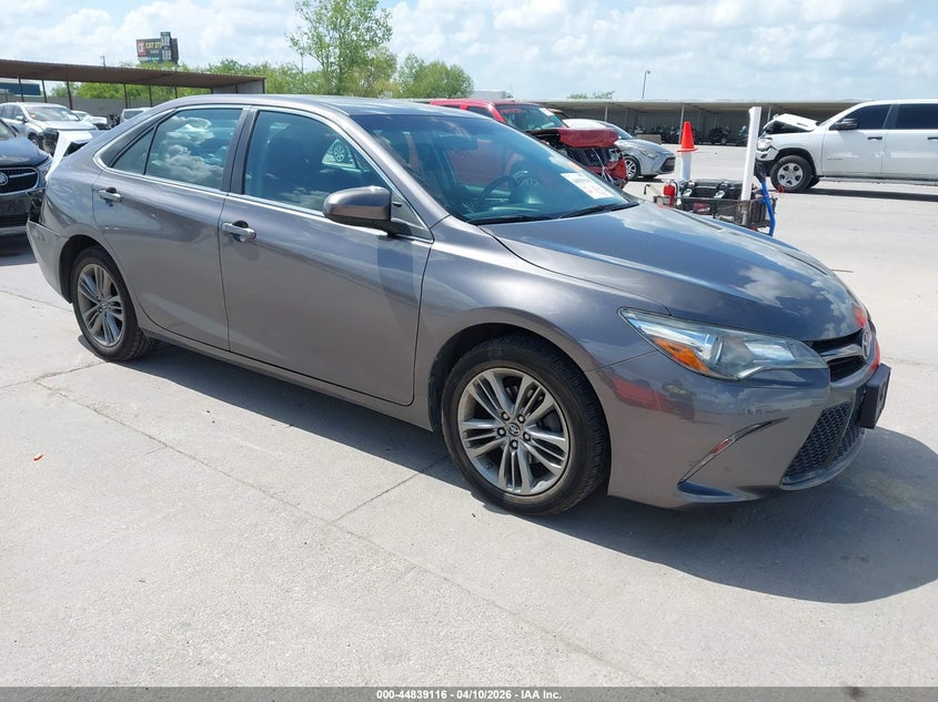4T1BF1FK3FU971447 2015 Toyota Camry Se auction photo 1