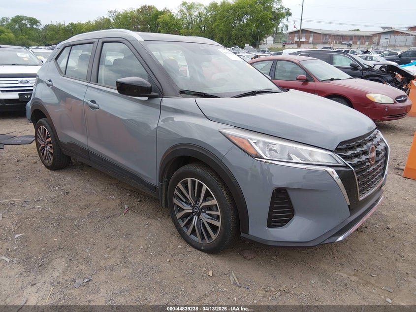 2024 Nissan Kicks Sv Xtronic Cvt