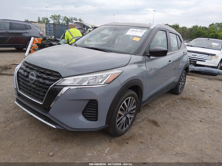 2024 Nissan Kicks Sv Xtronic Cvt