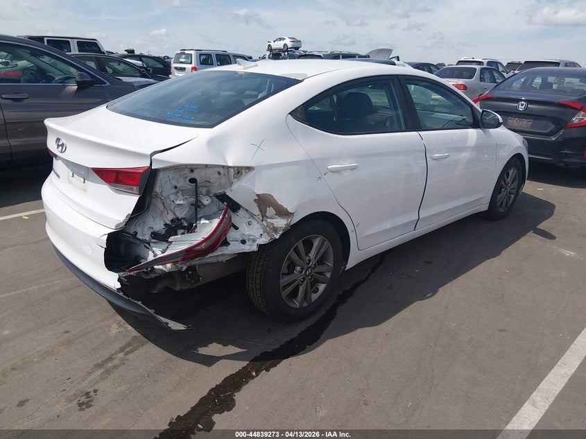 2018 Hyundai Elantra Sel