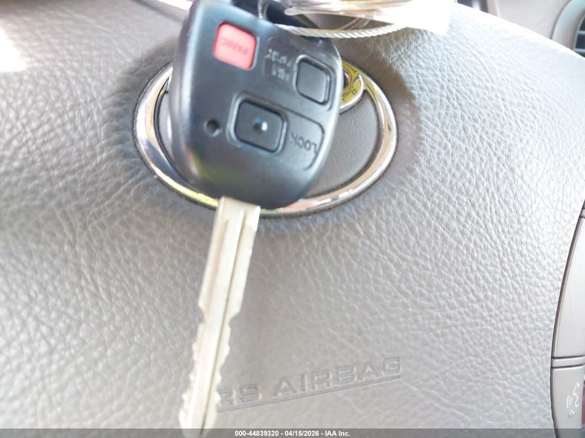 2006 Toyota Land Cruiser V8 VIN: JTEHT05J362097943 Lot: 44839320