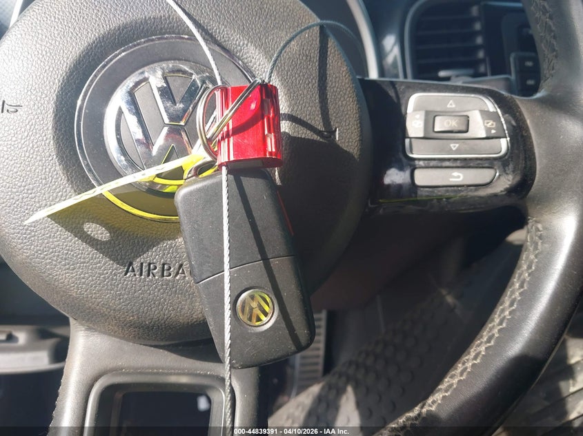 2013 Volkswagen Beetle Turbo VIN: 3VWV67AT2DM615803 Lot: 44839391