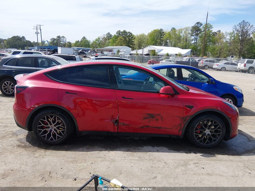 2022 Tesla Model Y Performance Dual Motor All-Wheel Drive VIN: 7SAYGDEF0NF309756 Lot: 44839453