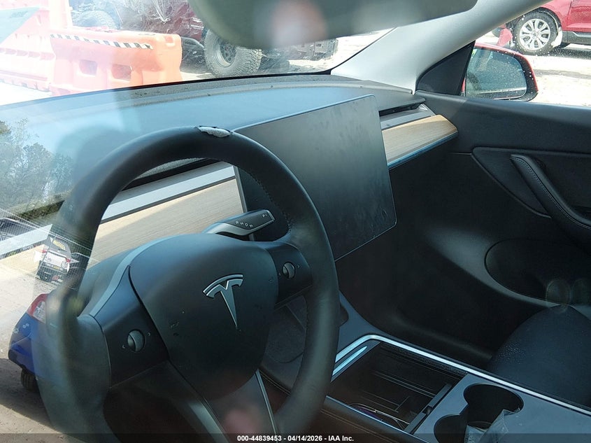 2022 Tesla Model Y Performance Dual Motor All-Wheel Drive VIN: 7SAYGDEF0NF309756 Lot: 44839453
