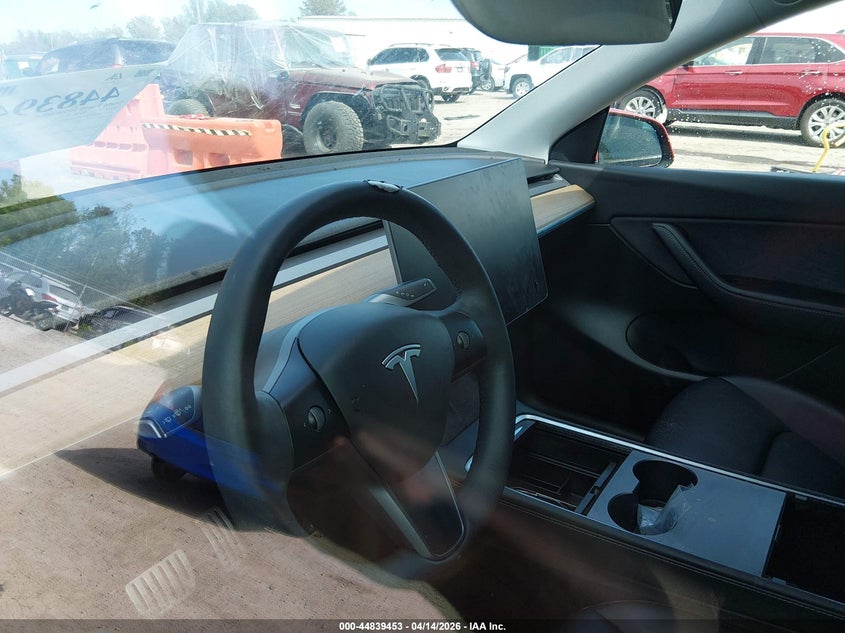 2022 Tesla Model Y Performance Dual Motor All-Wheel Drive VIN: 7SAYGDEF0NF309756 Lot: 44839453