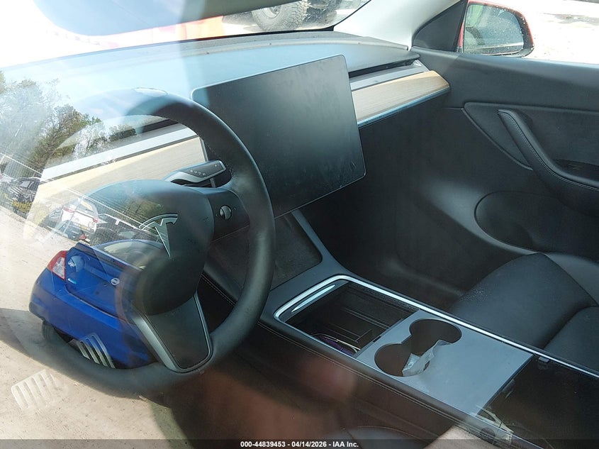 2022 Tesla Model Y Performance Dual Motor All-Wheel Drive VIN: 7SAYGDEF0NF309756 Lot: 44839453