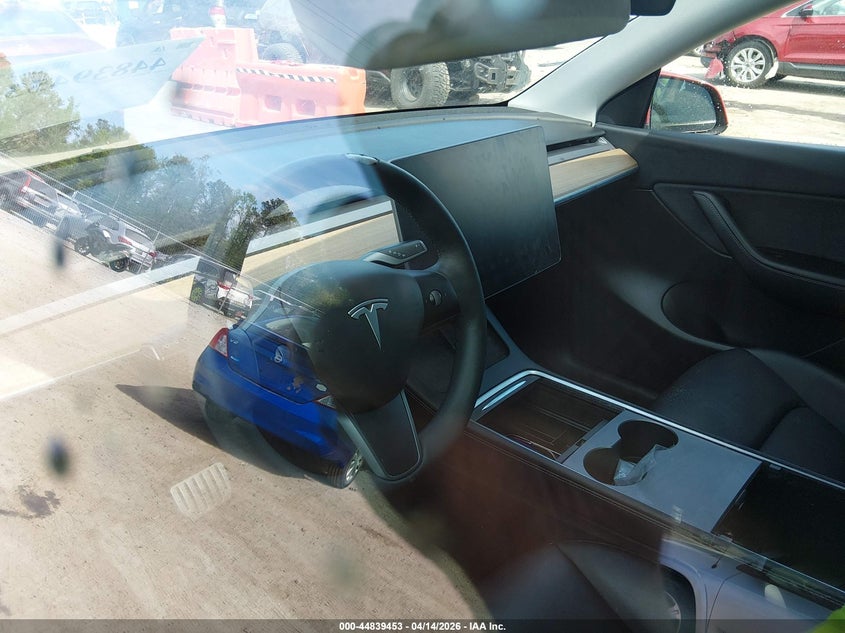 2022 Tesla Model Y Performance Dual Motor All-Wheel Drive VIN: 7SAYGDEF0NF309756 Lot: 44839453